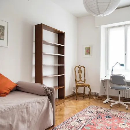 2 Bdr Lovely Flat In Front Of Bocconi University Διαμέρισμα