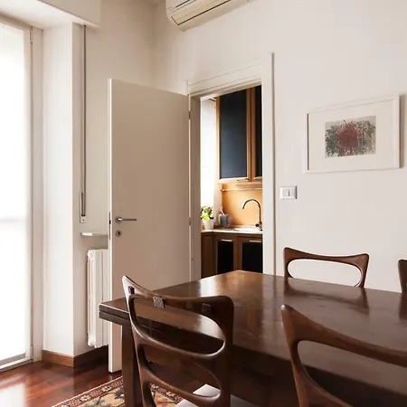 2 Bdr Lovely Flat In Front Of Bocconi University