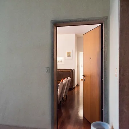 2 Bdr Lovely Flat In Front Of Bocconi University Διαμέρισμα Μιλάνο