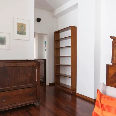 Διαμέρισμα 2 Bdr Lovely Flat In Front Of Bocconi University Μιλάνο